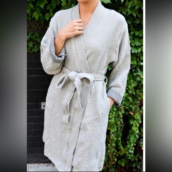 Olive & Loom Gray Bathrobe S/M Signature Spa Turkish Cotton Gauze Pockets Belt